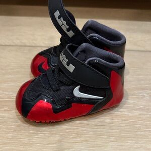 Jordan Baby Walker Shoes in Black and Red